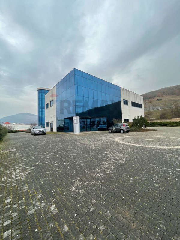 ufficio in affitto a L'Aquila in zona Pettino