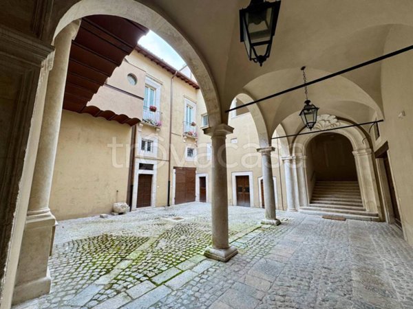 appartamento in affitto a L'Aquila in zona Centro Città