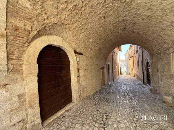 appartamento in affitto a L'Aquila in zona Centro Città