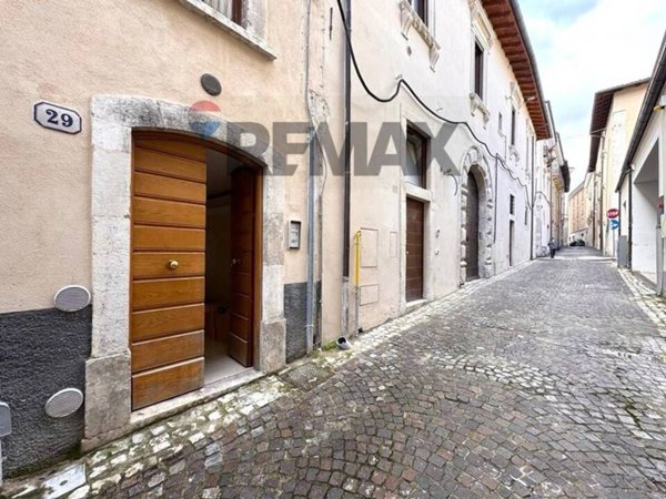 appartamento in affitto a L'Aquila in zona Centro Città