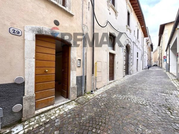 appartamento in affitto a L'Aquila in zona Centro Città