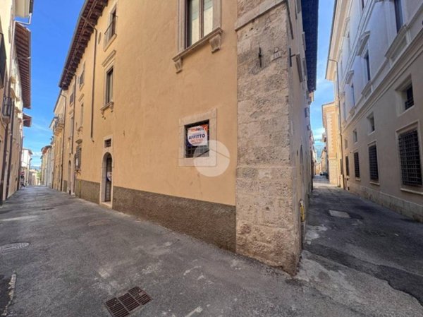 appartamento in affitto a L'Aquila in zona Centro Città
