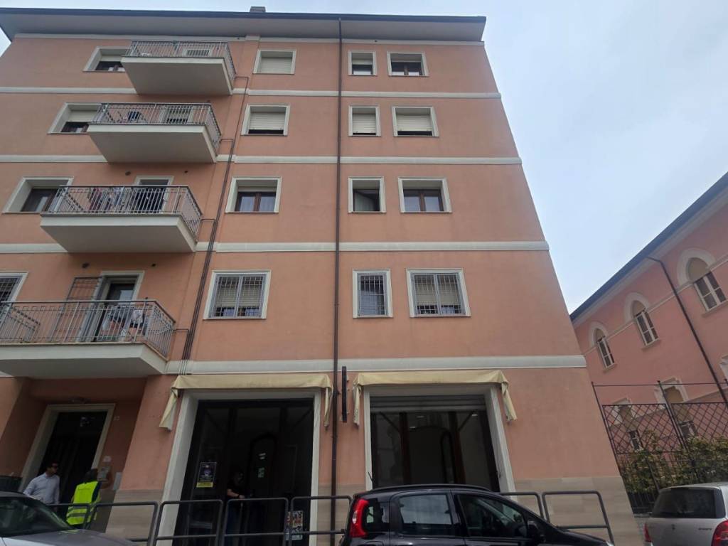 casa indipendente in affitto a L'Aquila