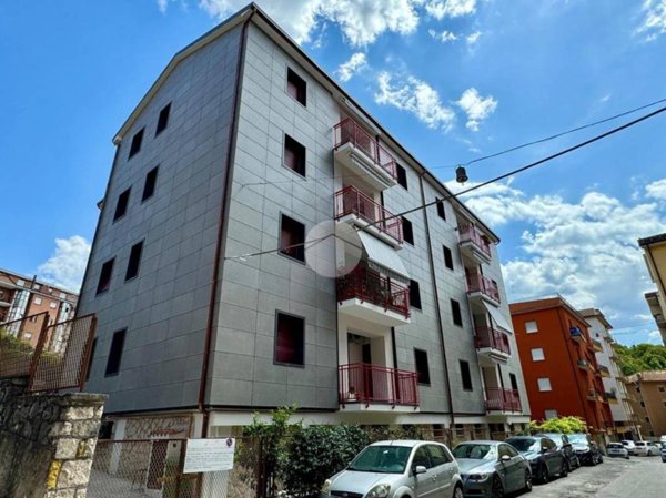 appartamento in affitto a L'Aquila in zona Via Strinella
