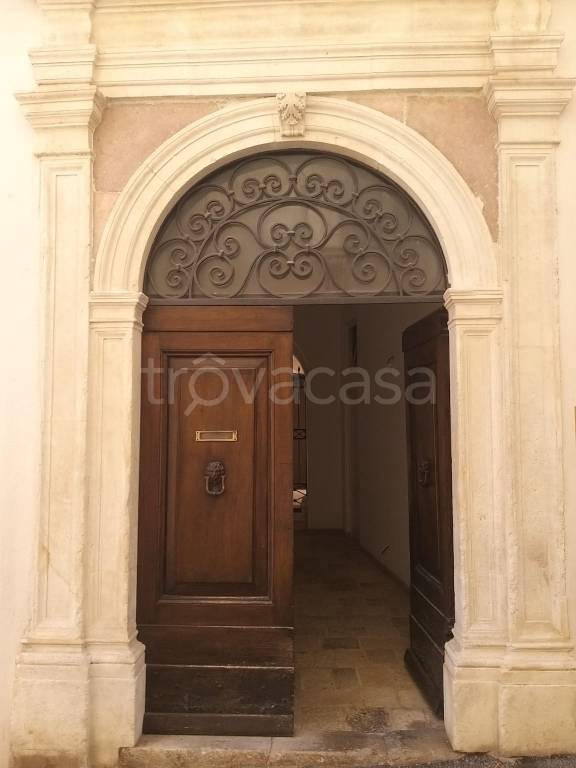 appartamento in affitto a L'Aquila in zona Centro Città