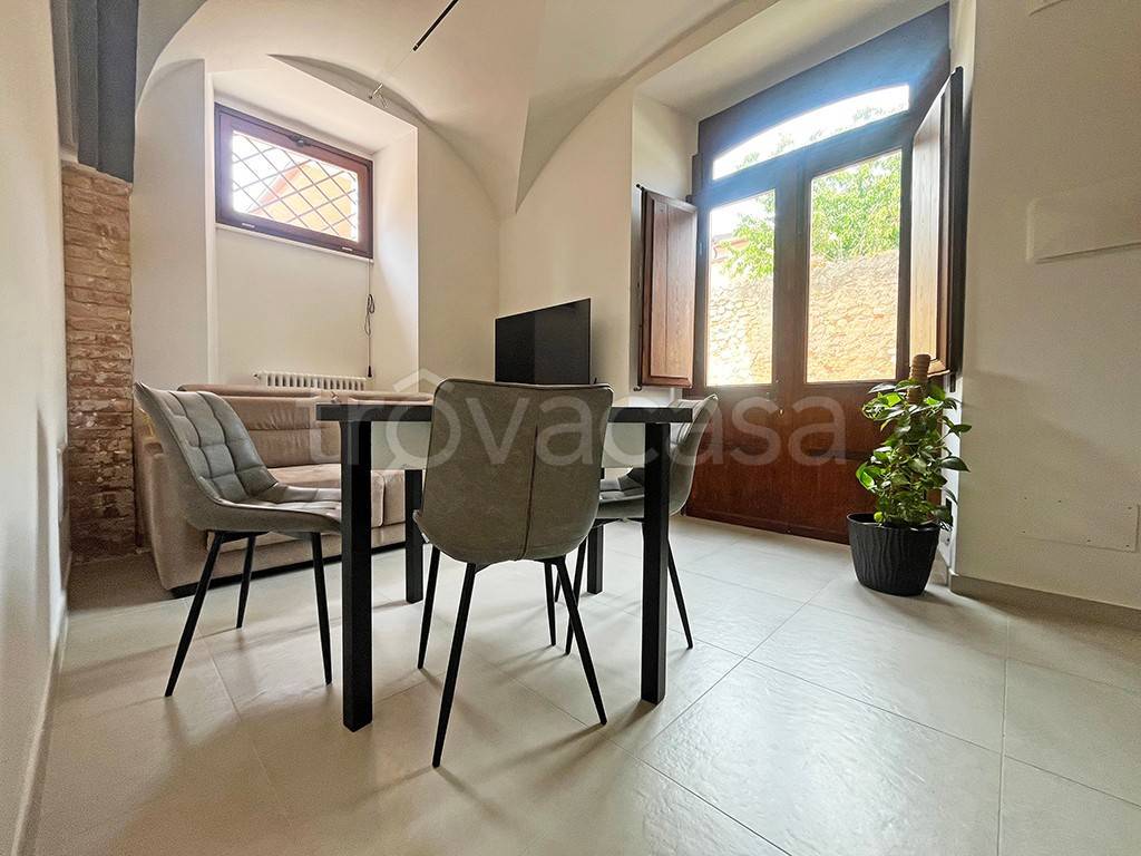 appartamento in affitto a L'Aquila in zona Centro Città