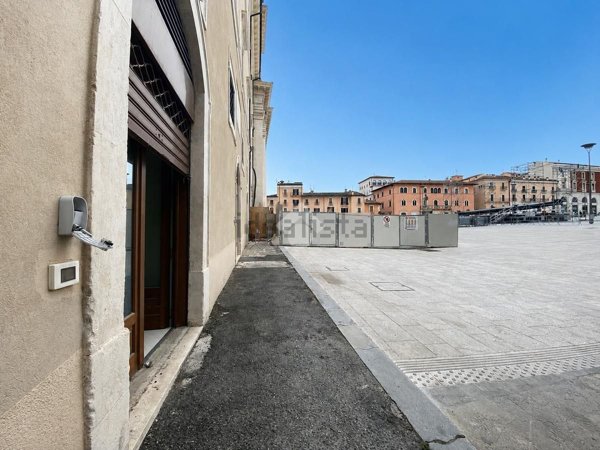 appartamento in affitto a L'Aquila in zona Centro Città