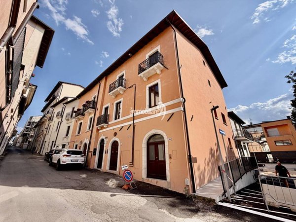 appartamento in affitto a L'Aquila in zona Centro Città
