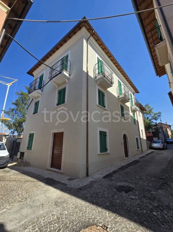 appartamento in affitto a L'Aquila in zona Centro Città