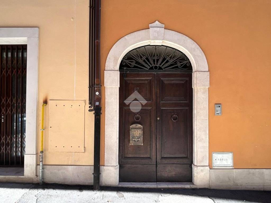 appartamento in affitto a L'Aquila in zona Centro Città