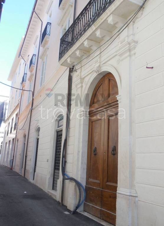 appartamento in affitto a L'Aquila in zona Centro Città