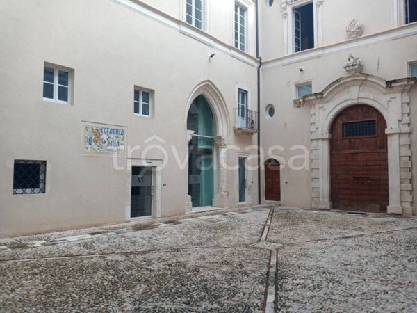 appartamento in affitto a L'Aquila in zona Centro Città