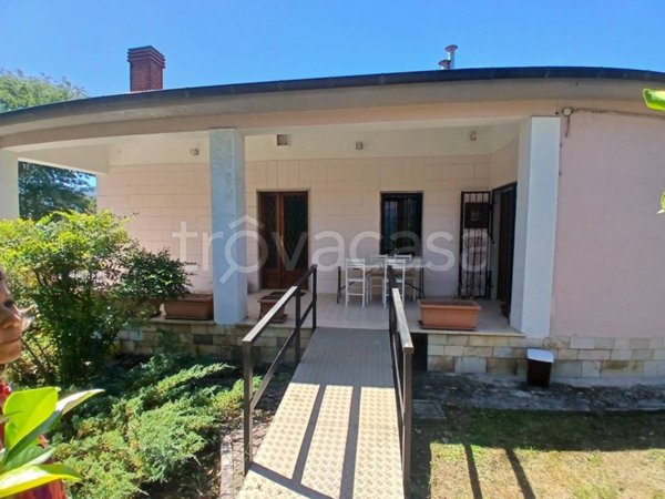 casa indipendente in affitto a L'Aquila