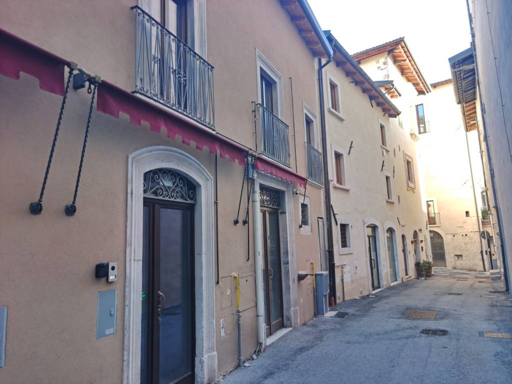 appartamento in affitto a L'Aquila in zona Centro Città