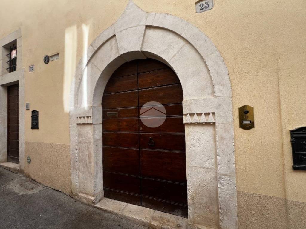 appartamento in affitto a L'Aquila in zona Centro Città