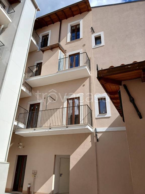 appartamento in affitto a L'Aquila in zona Centro Città