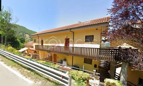 casa indipendente in affitto a Lucoli