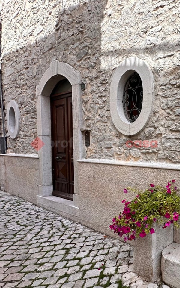appartamento in affitto ad Opi