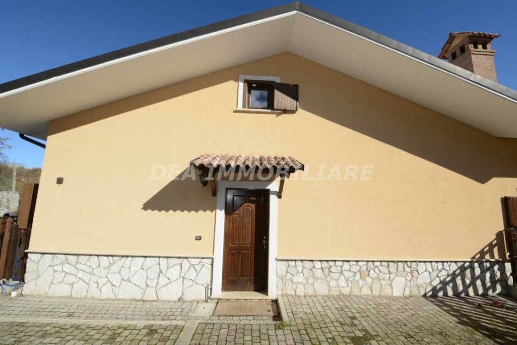 casa indipendente in affitto ad Ovindoli