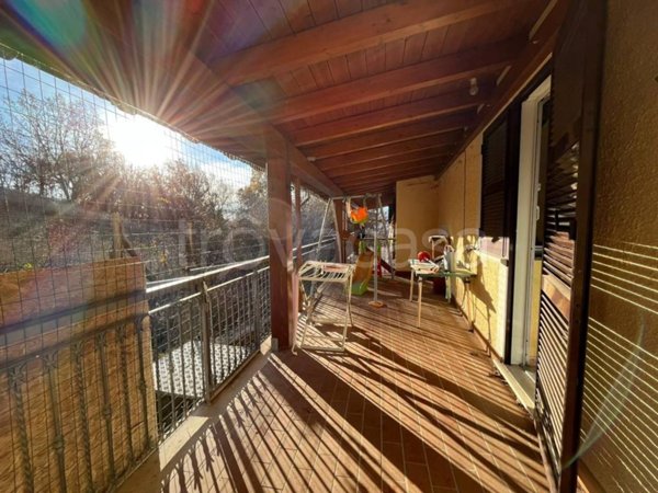 casa indipendente in affitto a Pizzoli