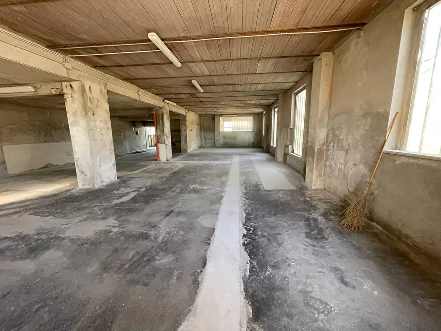 locale di sgombero in affitto a Mondovì