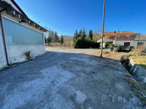 locale di sgombero in affitto a Mondovì