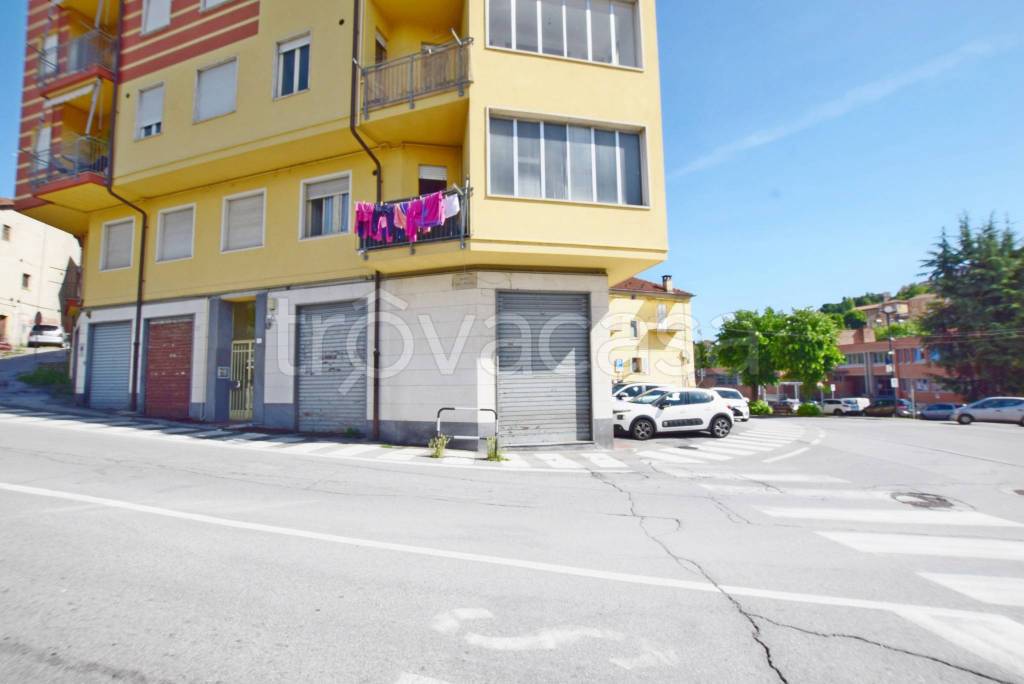 negozio in affitto a Mondovì