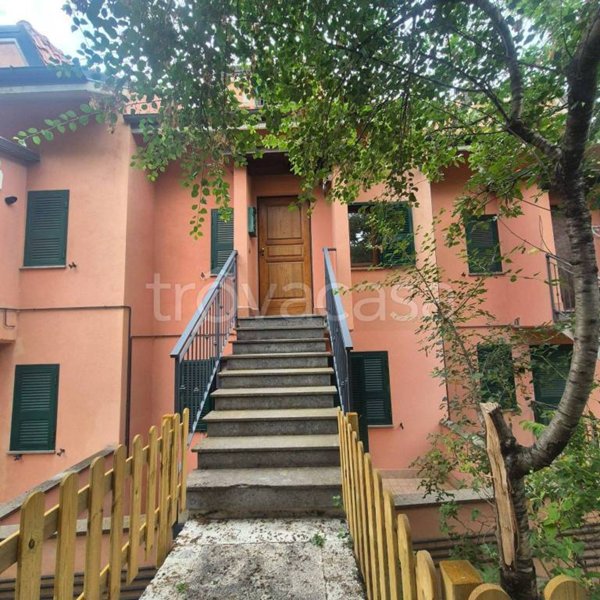 appartamento in affitto a Rocca di Cambio