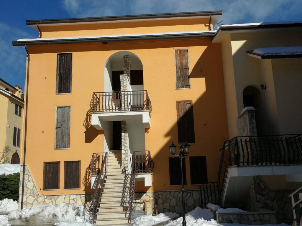 appartamento in affitto a Rocca di Cambio