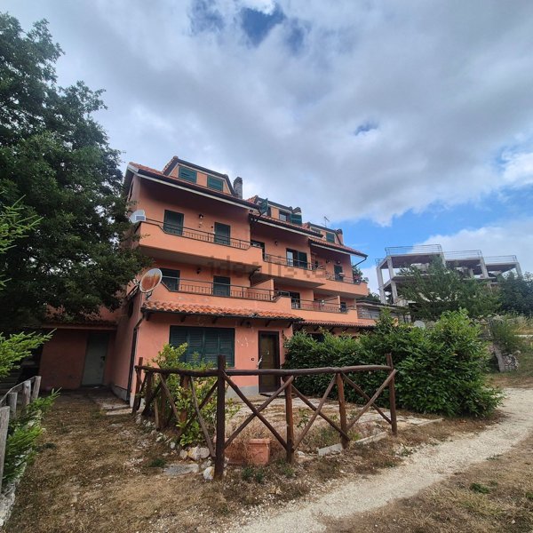 appartamento in affitto a Rocca di Cambio