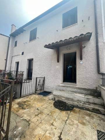 appartamento in affitto a Rocca di Mezzo