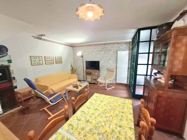 casa indipendente in affitto a Rocca di Mezzo