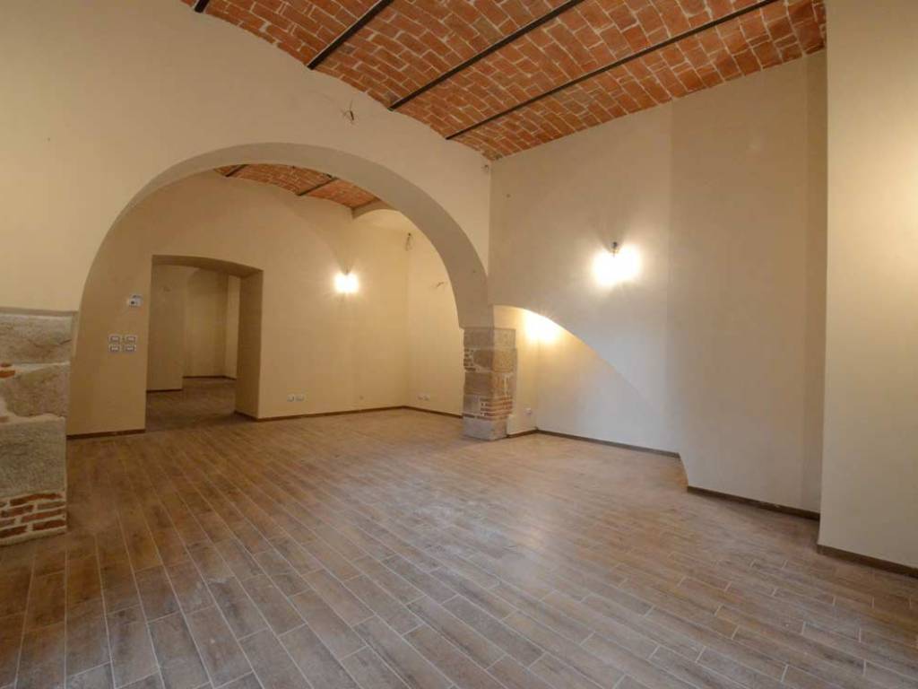 negozio in affitto a Rocca di Mezzo