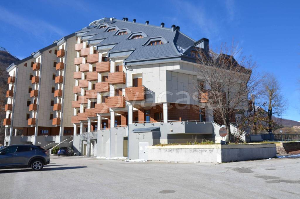 appartamento in affitto a Rocca di Mezzo in zona Rovere