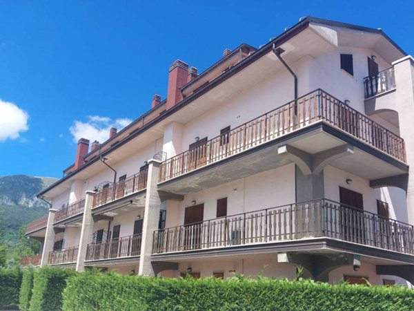 appartamento in affitto a Rocca di Mezzo