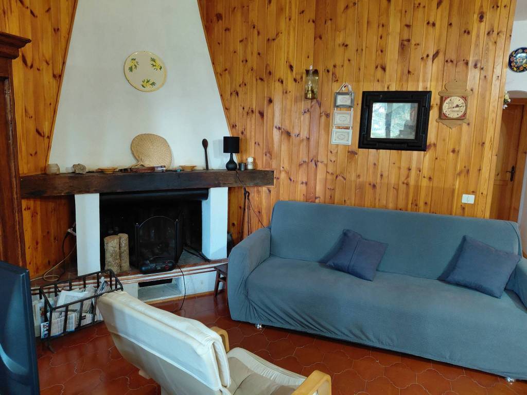 casa indipendente in affitto a Rocca di Mezzo in zona Rovere