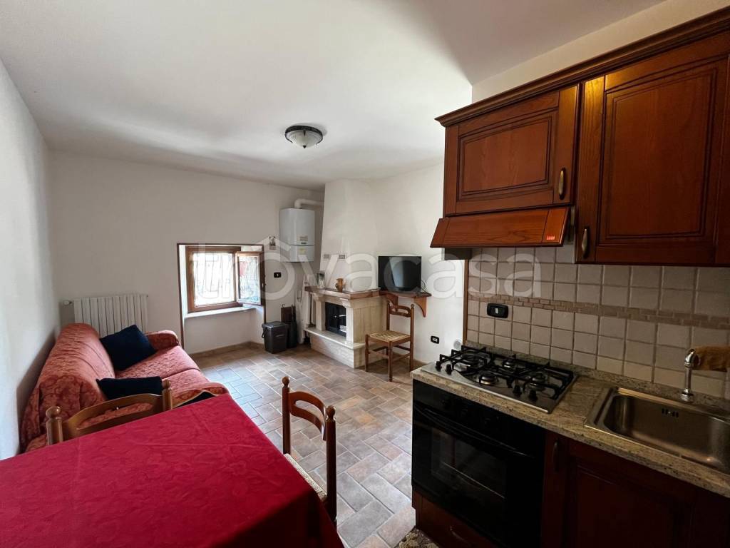 appartamento in affitto a Rocca di Mezzo in zona Rovere