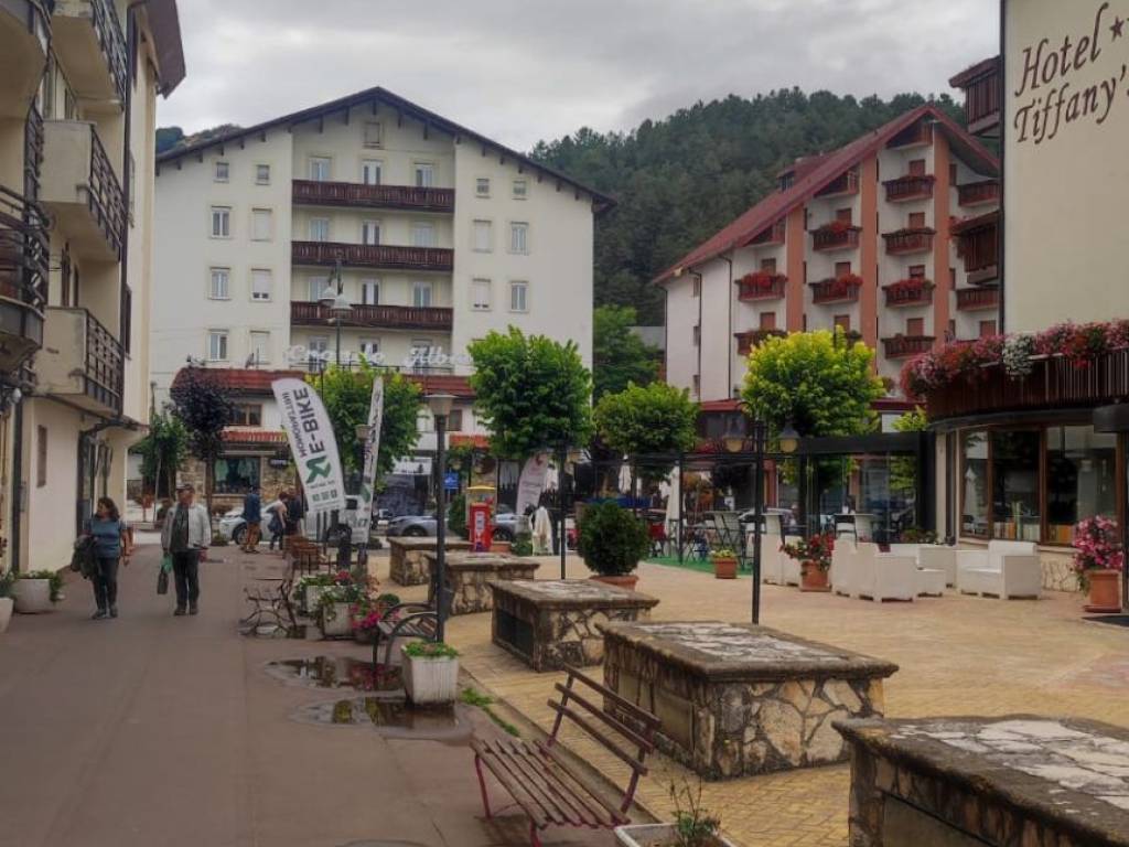 negozio in affitto a Roccaraso