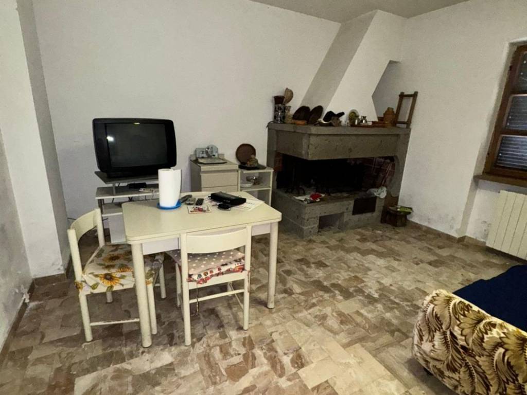 casa indipendente in affitto a Scurcola Marsicana