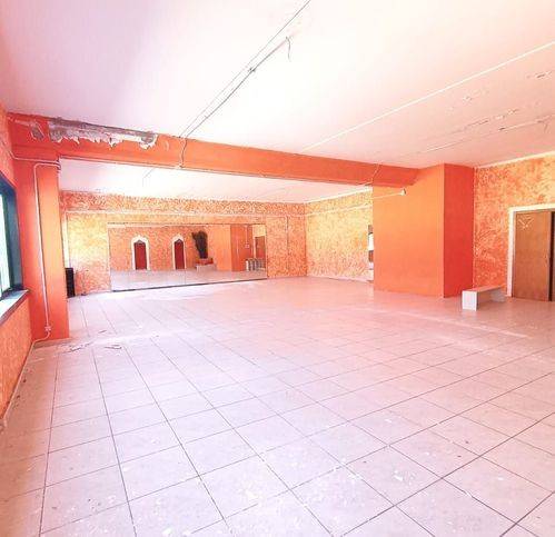 negozio in affitto a Scurcola Marsicana