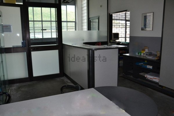 locale commerciale in affitto a Scurcola Marsicana