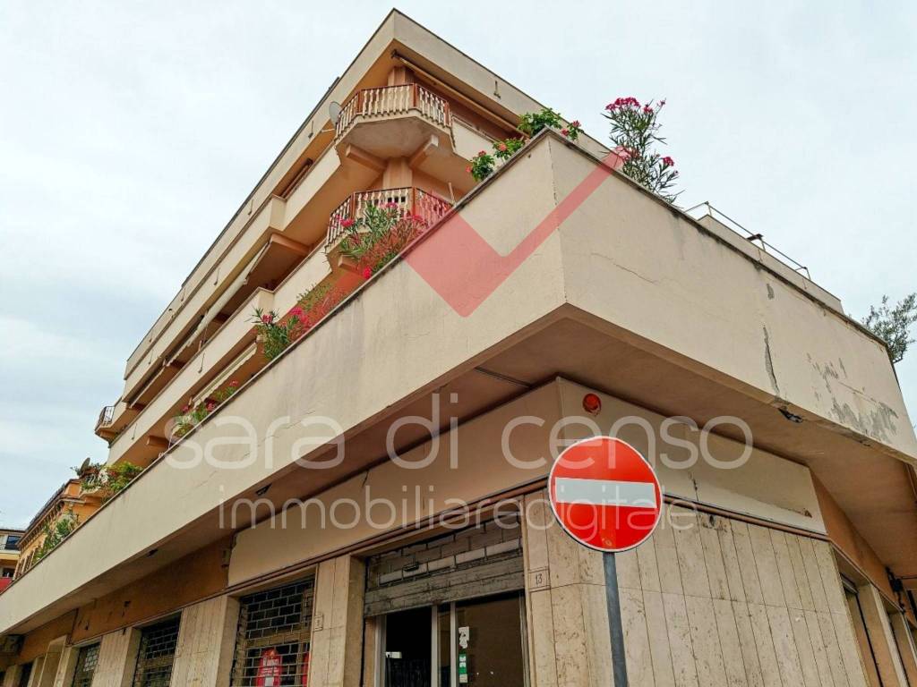 negozio in affitto a Sulmona