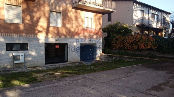locale commerciale in affitto a Sulmona