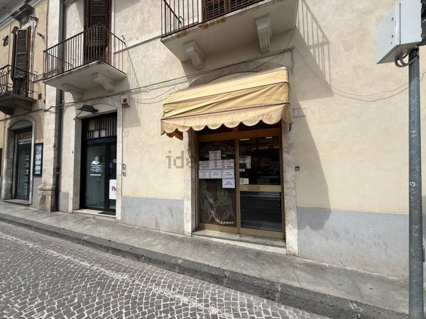 locale commerciale in affitto a Sulmona