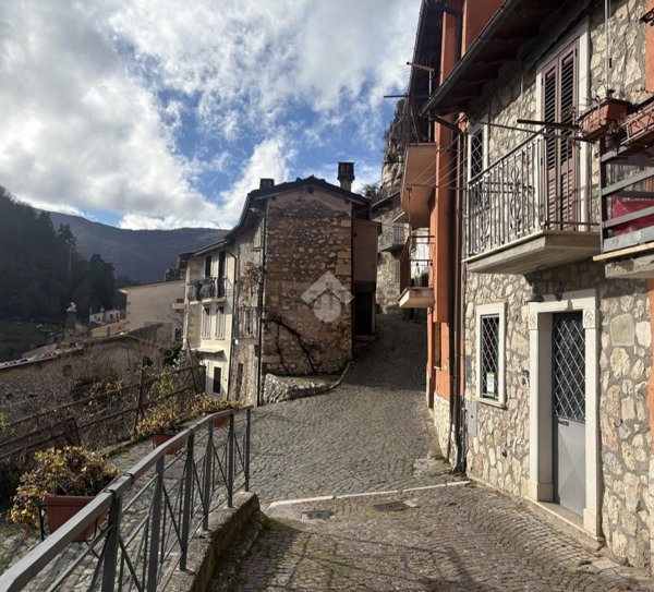 appartamento in affitto a Tagliacozzo