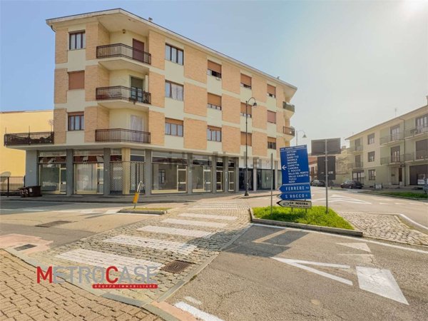 locale commerciale in affitto a Montà