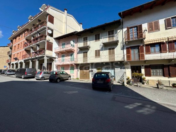 appartamento in affitto a Paesana
