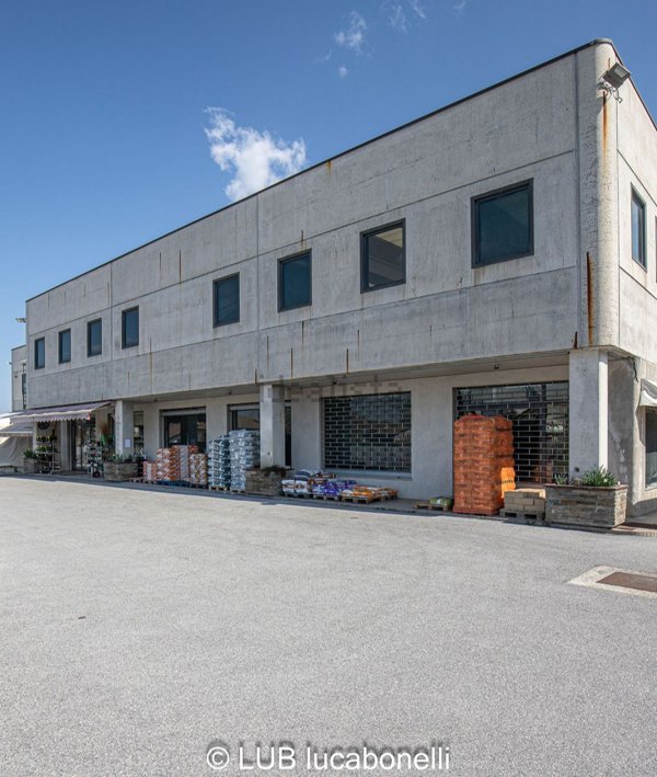 locale di sgombero in affitto a Pianfei