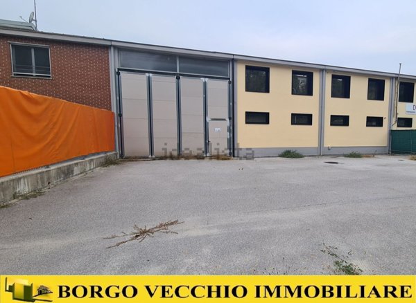 locale commerciale in affitto a Pianfei in zona Ressia