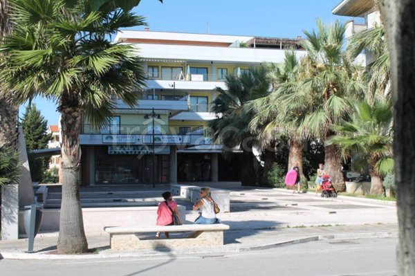 trivano in affitto ad Alba Adriatica